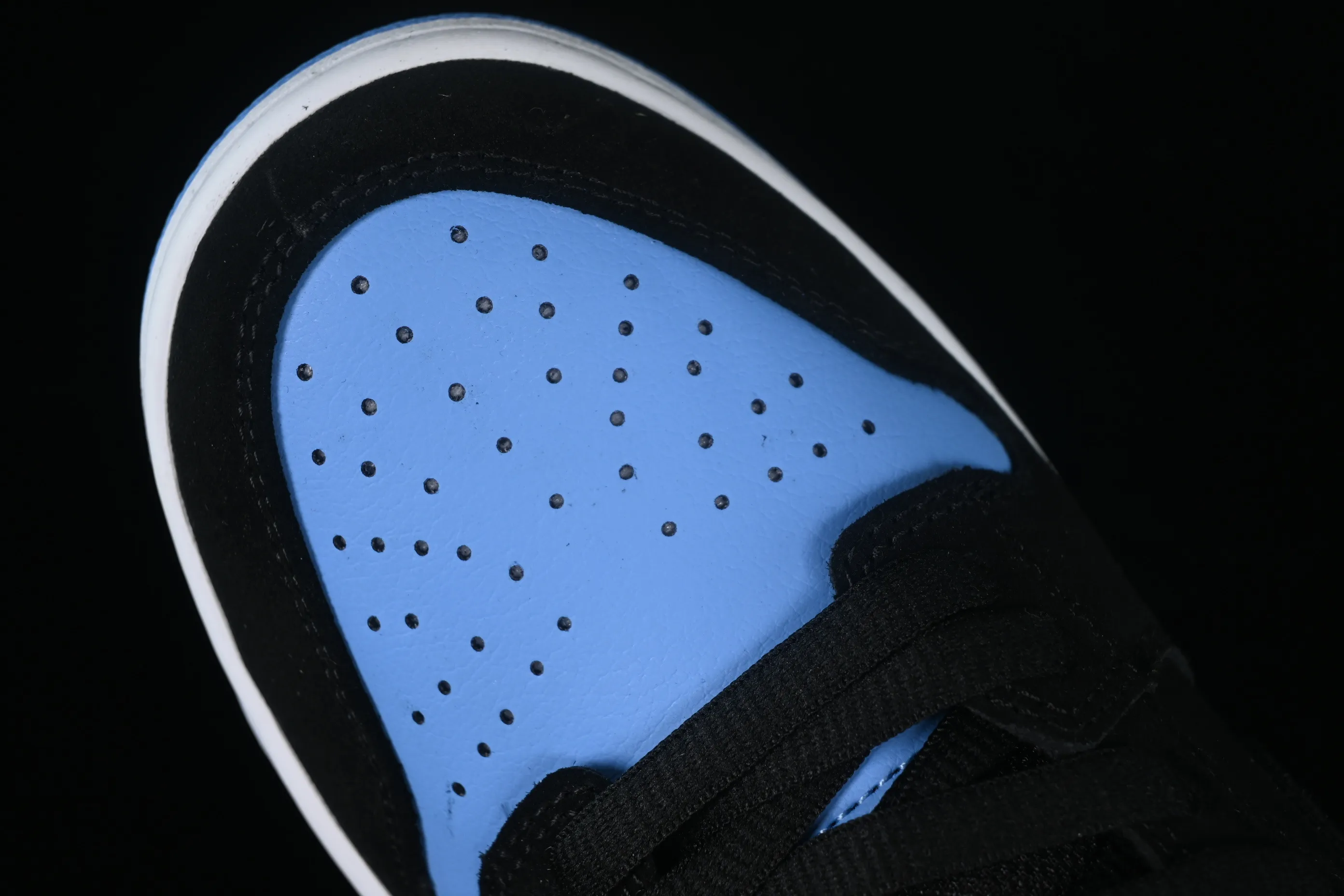 All categories Nk SB Dunk Series Nk SB Dunk Low low-top sneakers K version Nk SB Dunk Low "J-PACK 2" Black University Blue SB low-top sports and leisure sneakers 304292-048